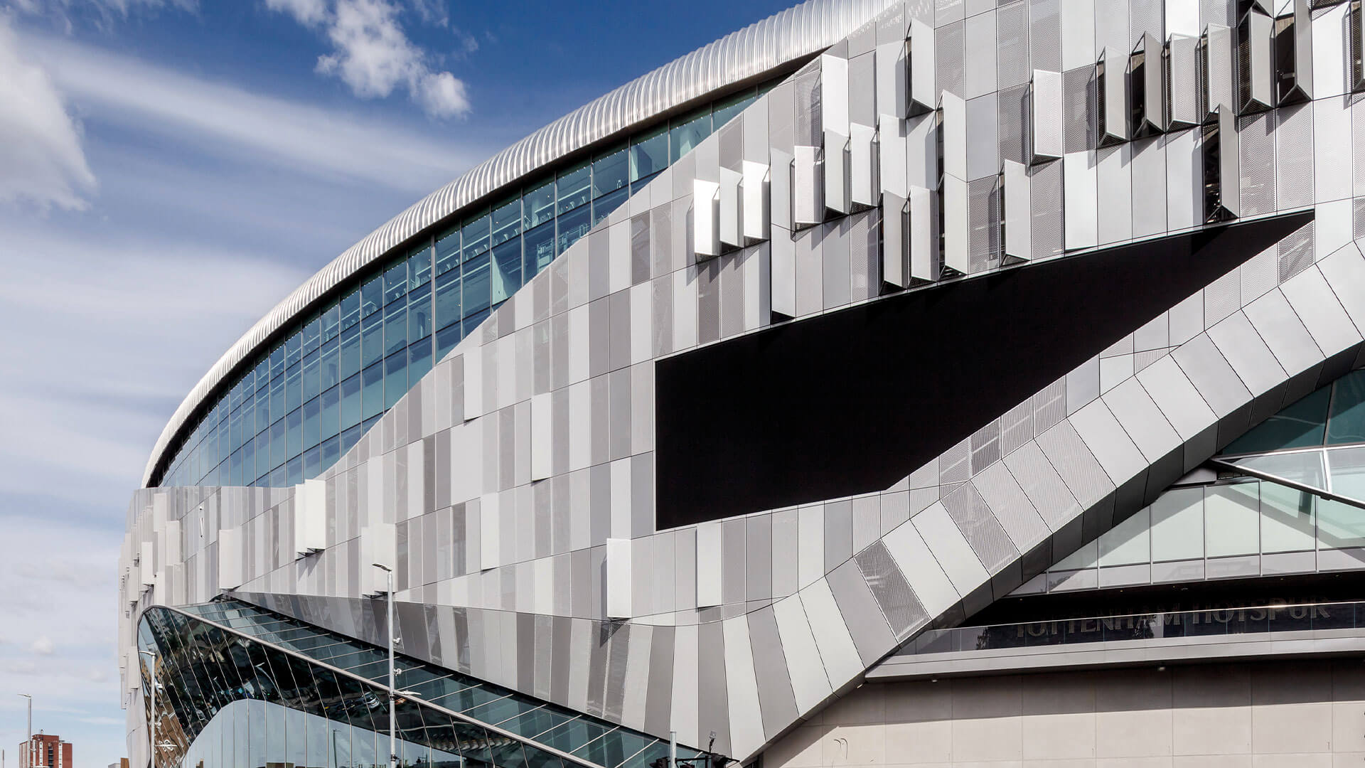 Tottenham Hotspur Stadium (FaçadeCare)