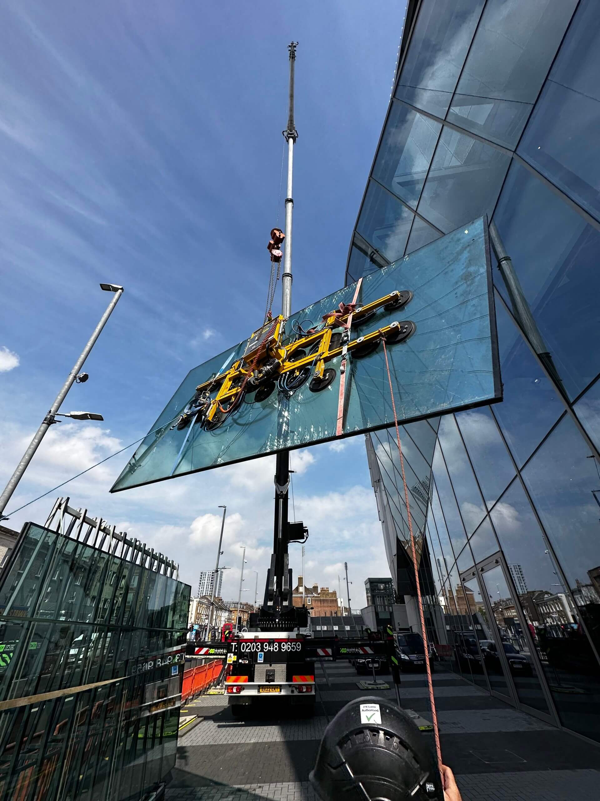 العناية بالواجهة