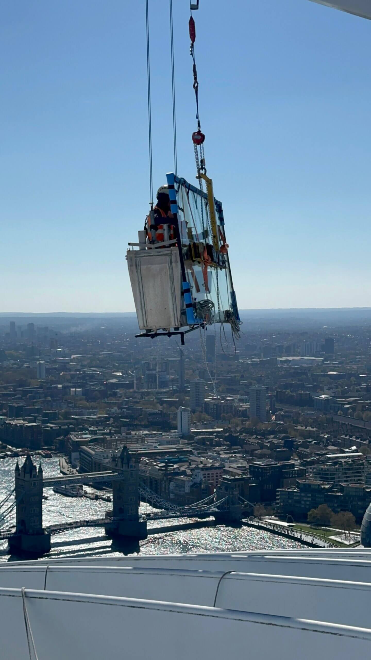 العناية بالواجهة