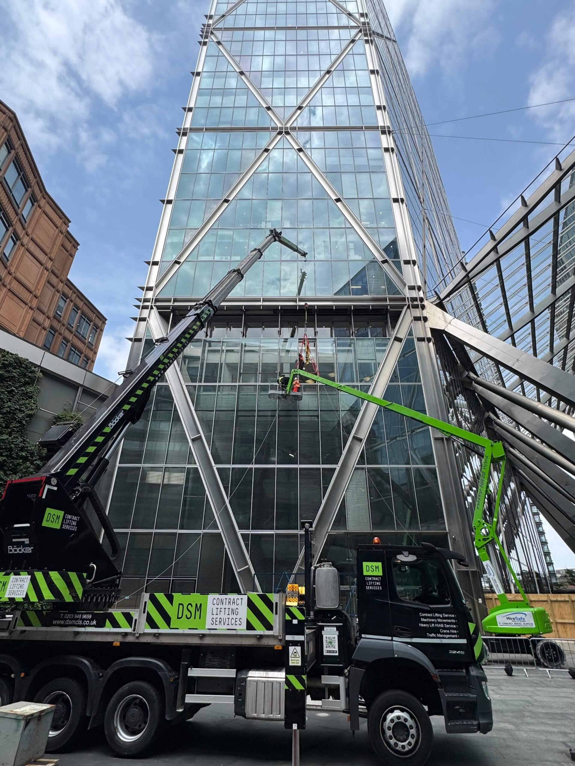 العناية بالواجهة